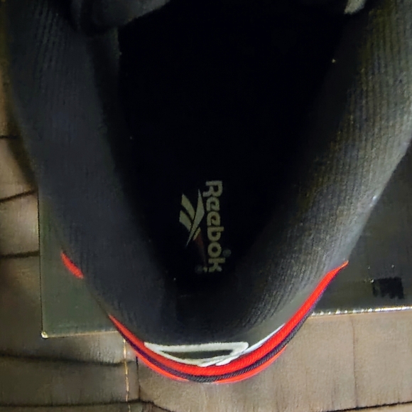 Allen Iverson sneakers - Picture 5 of 11